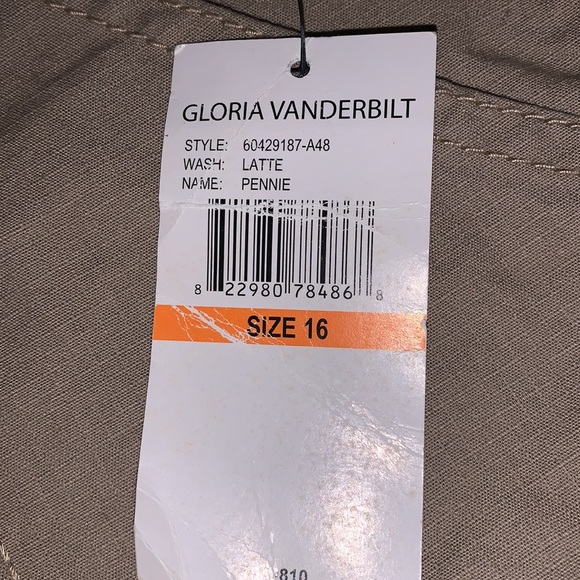 Gloria Vanderbilt Skort size 16 khaki. - Picture 3 of 5